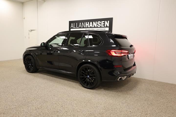 Sort BMW X5 fra 2019