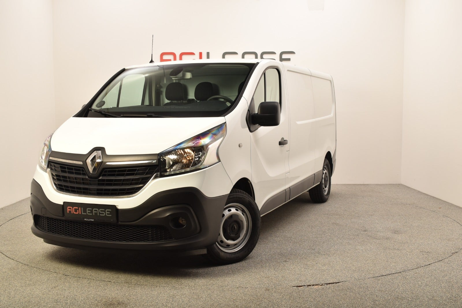 Renault Trafic T29 2,0 dCi 145 L2H1