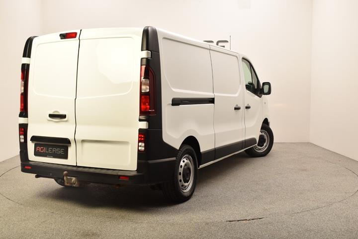 Hvid Renault Trafic T29 fra 2021