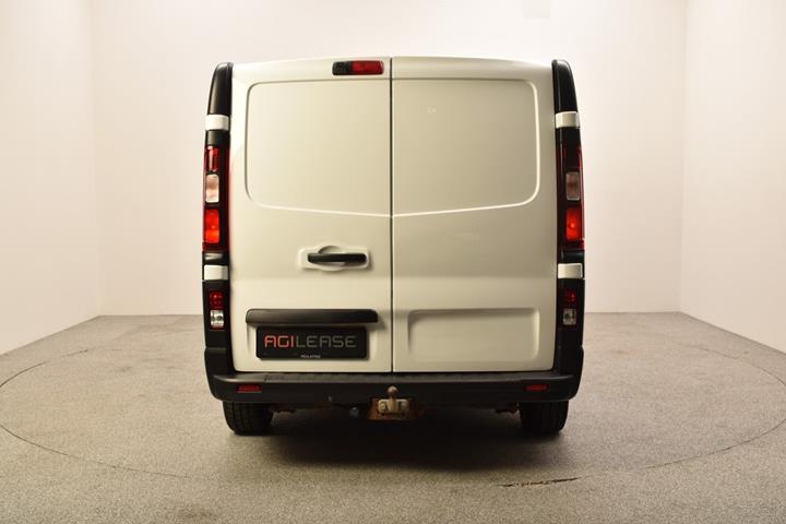 Hvid Renault Trafic T29 fra 2021