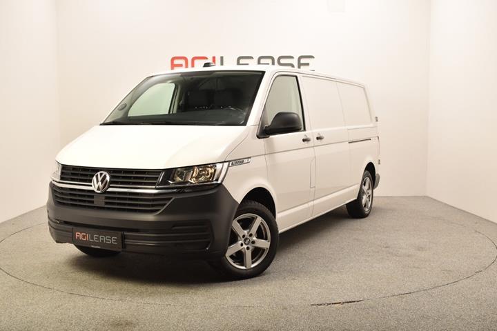 Hvid VW Transporter fra 2020