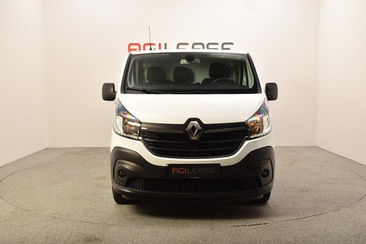 Hvid Renault Trafic T29 fra 2021