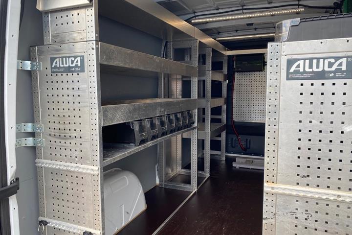 Hvid Mercedes Sprinter 315 fra 2023