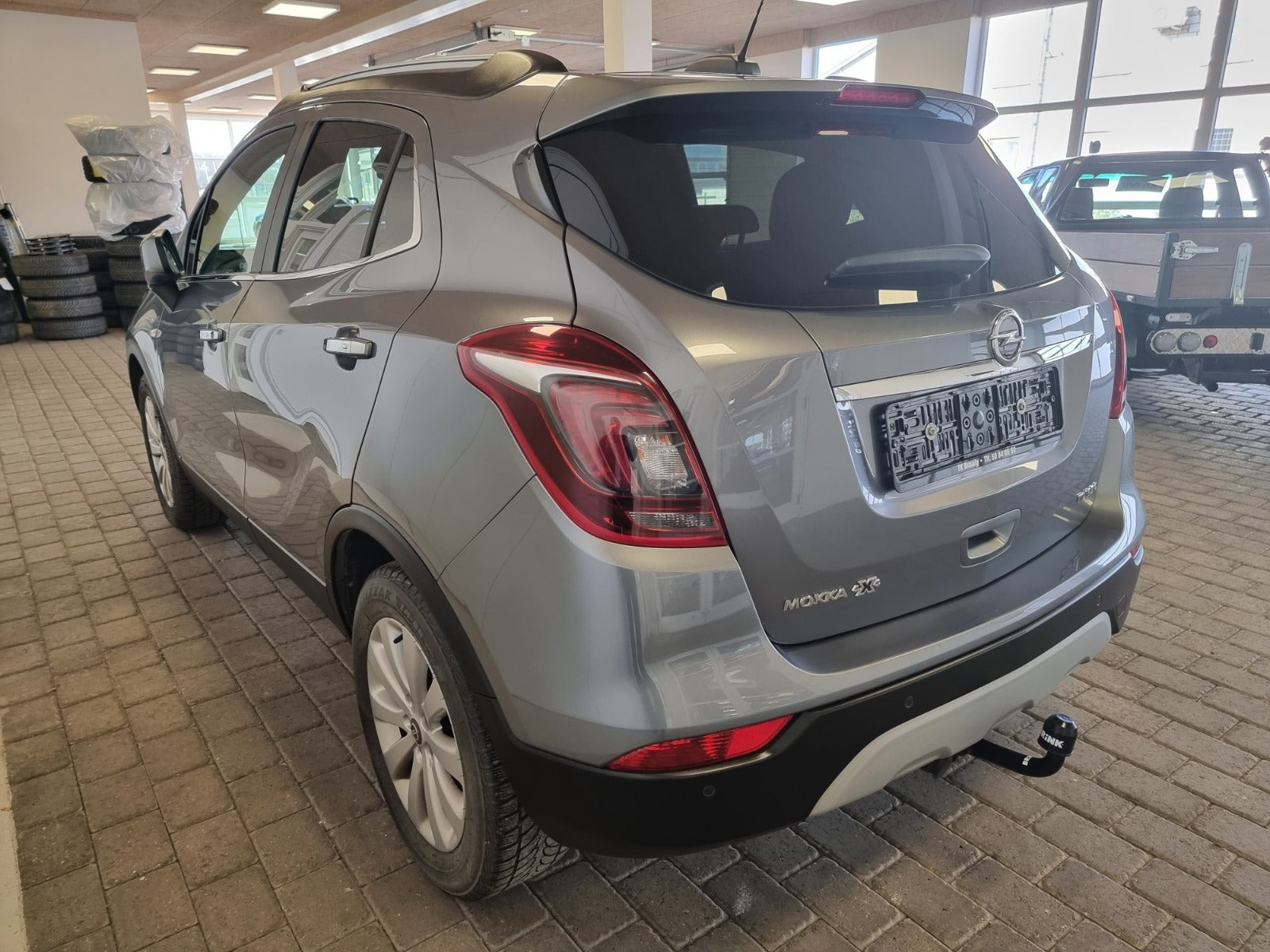 Grå Opel Mokka X fra 2017