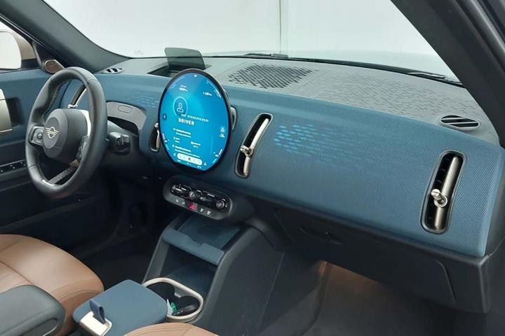 Grøn Mini Countryman SE fra 2025