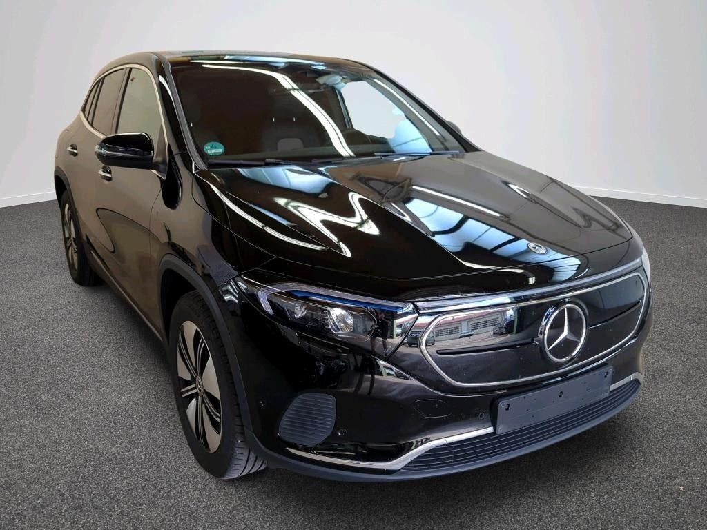 Mercedes EQA250+ Electric Art