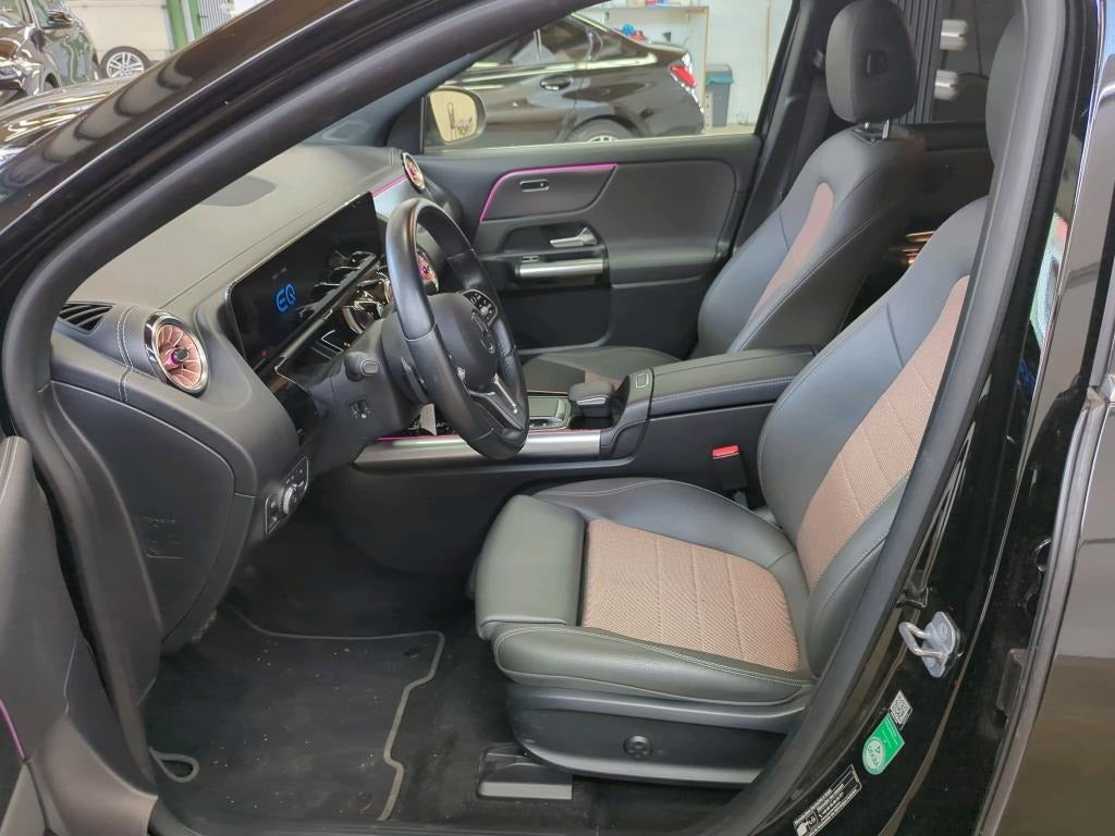 Sort Mercedes EQA250+ fra 2023