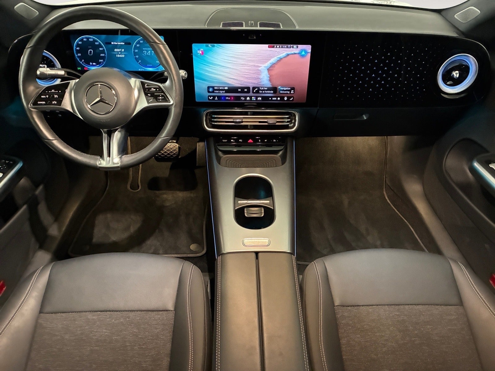 Hvid Mercedes CLA250+ fra 2026
