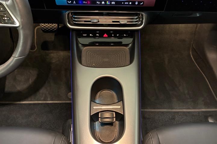 Hvid Mercedes CLA250+ fra 2026