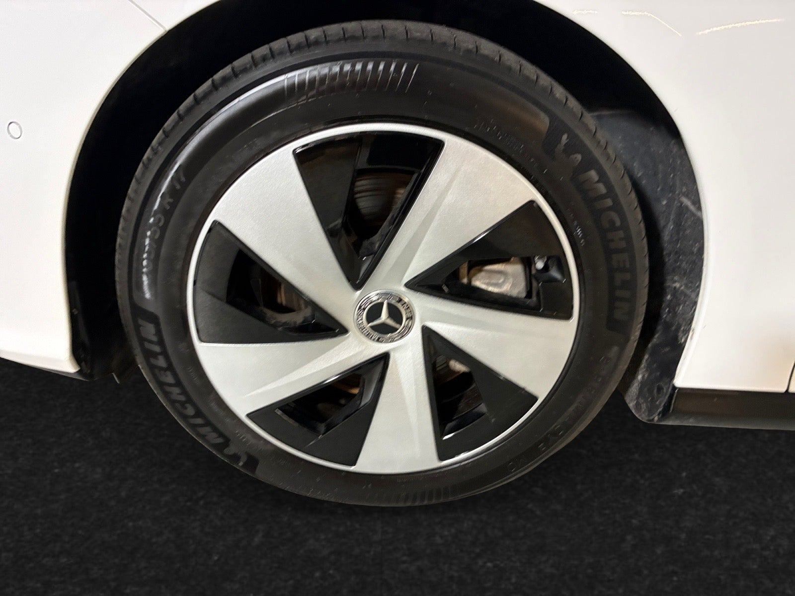 Hvid Mercedes CLA250+ fra 2026