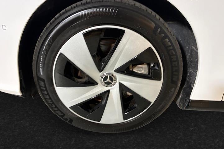 Hvid Mercedes CLA250+ fra 2026