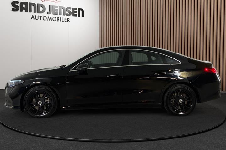Sort Mercedes CLA250+ fra 2026