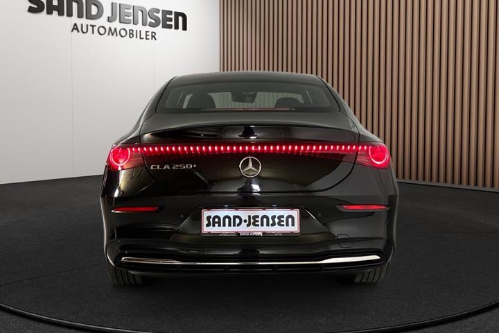 Sort Mercedes CLA250+ fra 2026