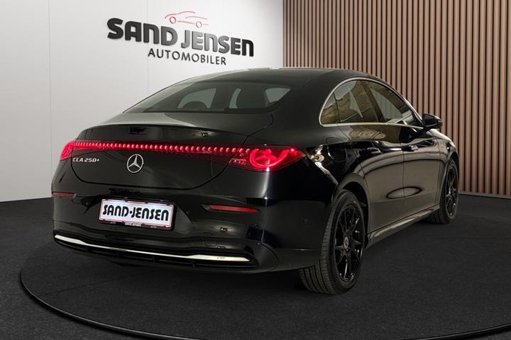 Sort Mercedes CLA250+ fra 2026