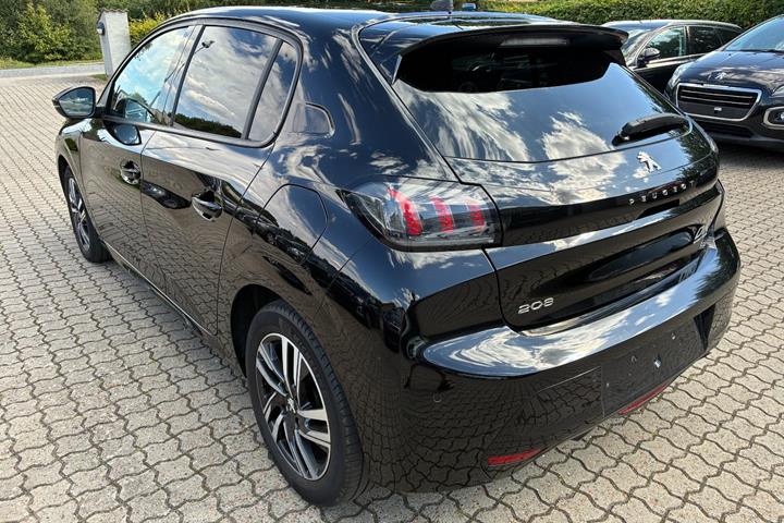 Sort Peugeot 208 fra 2021