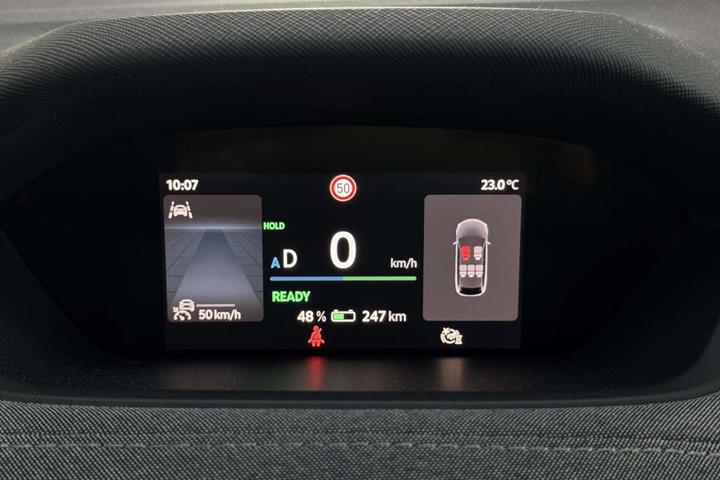 Sølv Skoda Enyaq fra 2025