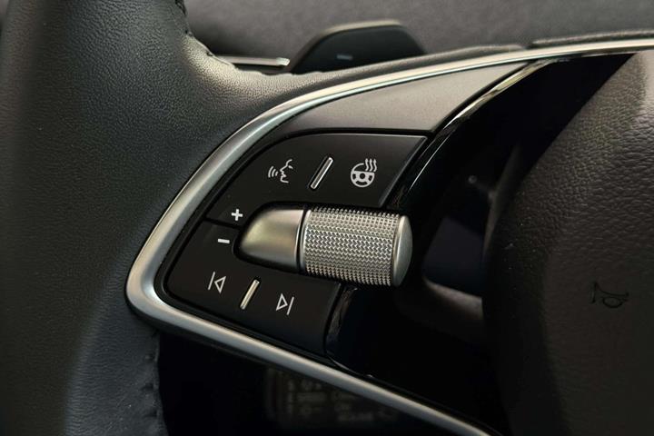 Sølv Skoda Enyaq fra 2025