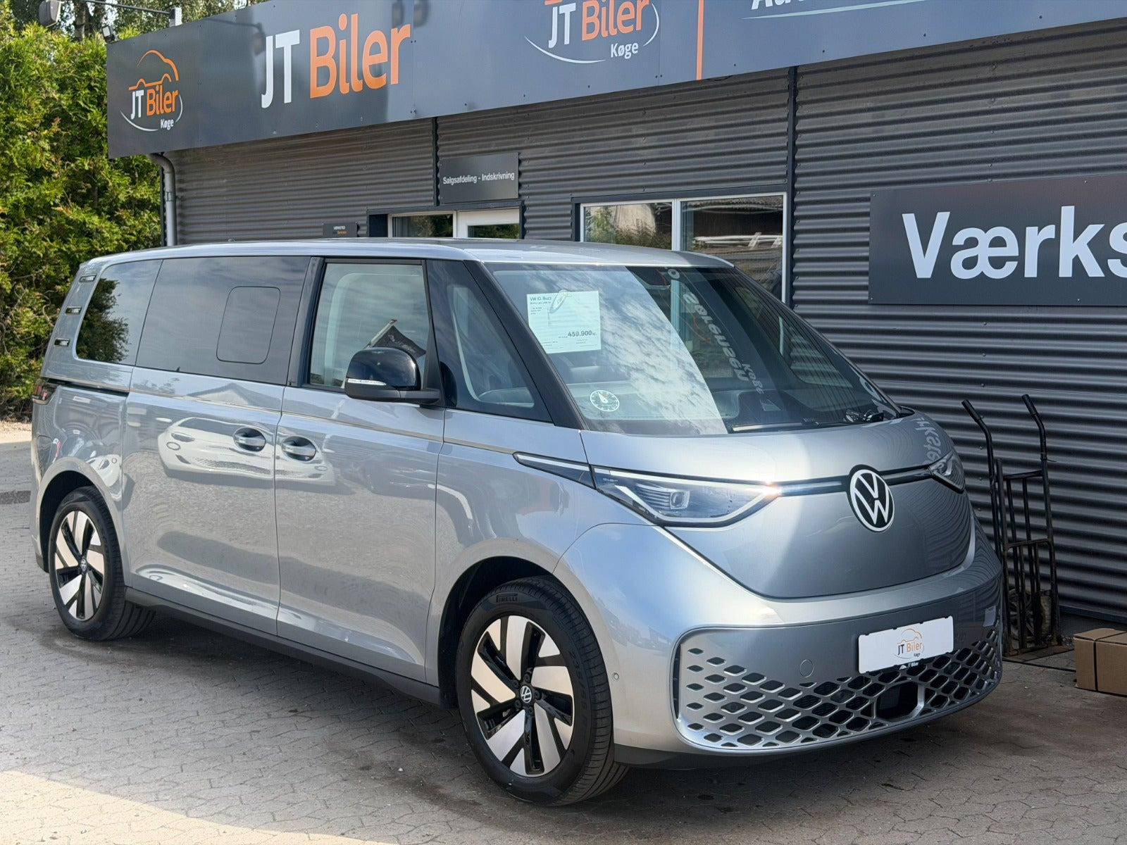 Sølv VW ID.Buzz fra 2026 set udefra