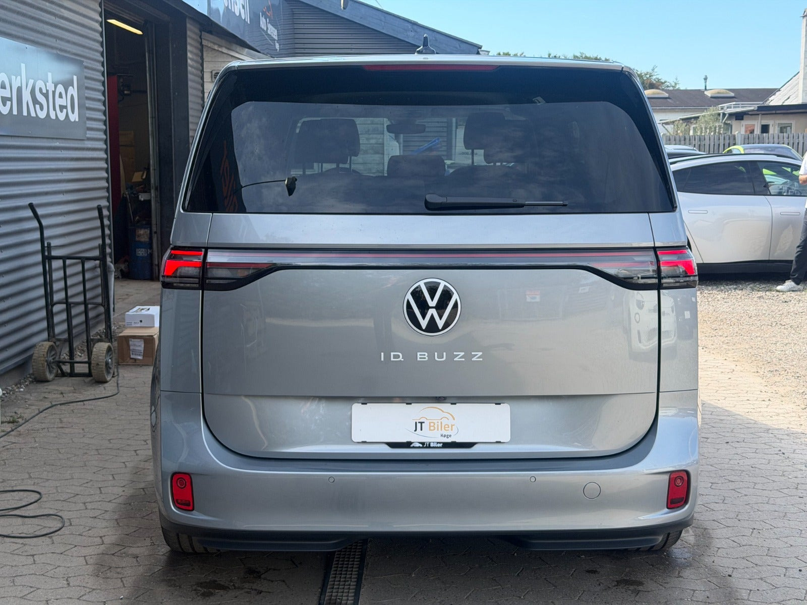 Sølv VW ID.Buzz fra 2026