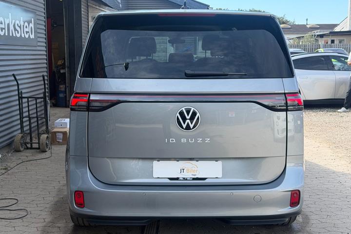 Sølv VW ID.Buzz fra 2026
