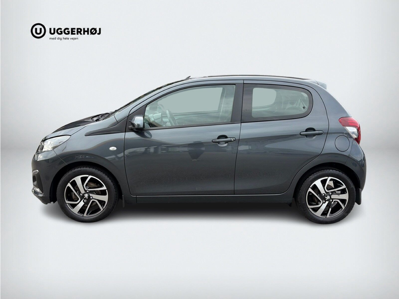 Grå Peugeot 108 fra 2020