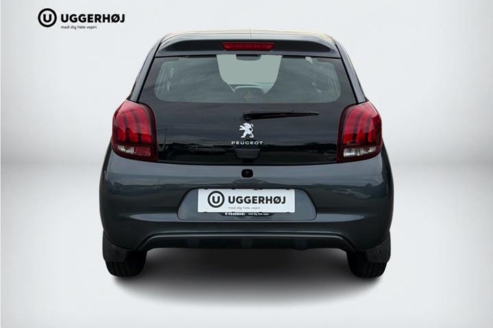 Grå Peugeot 108 fra 2020