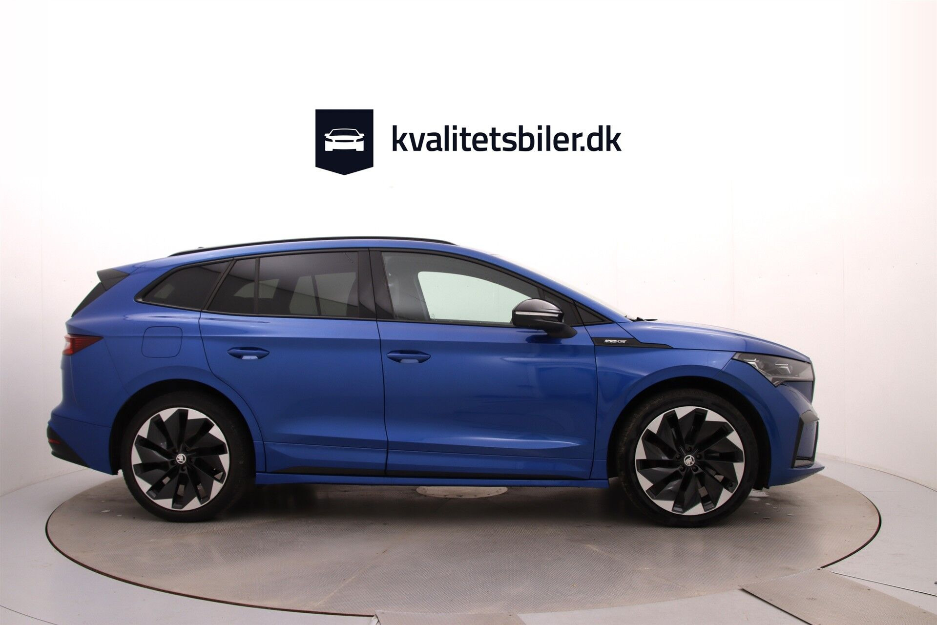 Blå Skoda Enyaq fra 2023