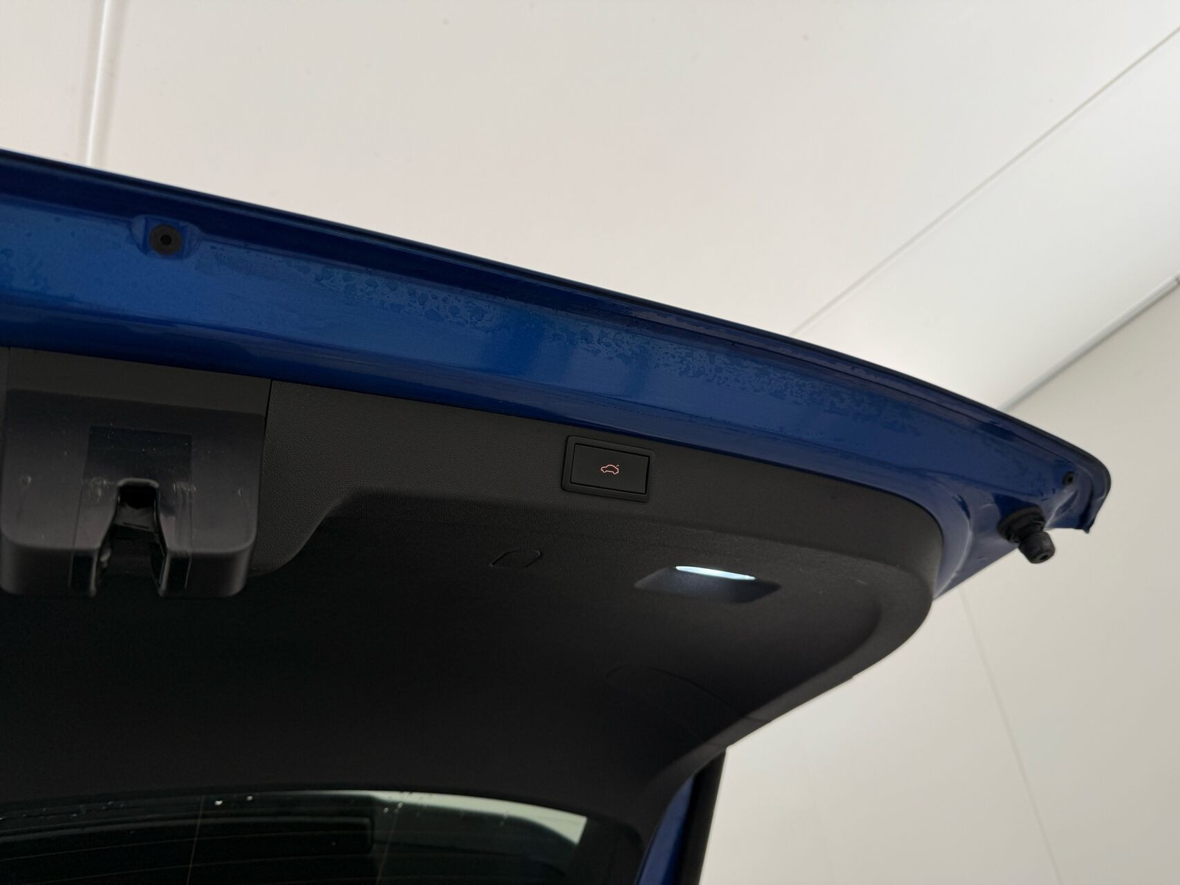 Blå Skoda Enyaq fra 2023