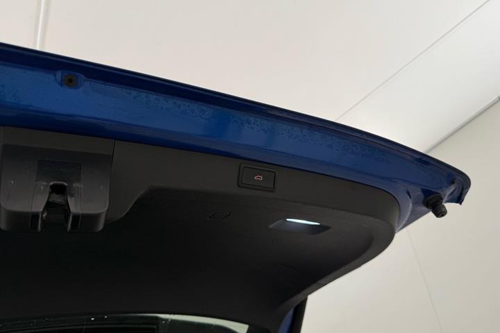 Blå Skoda Enyaq fra 2023