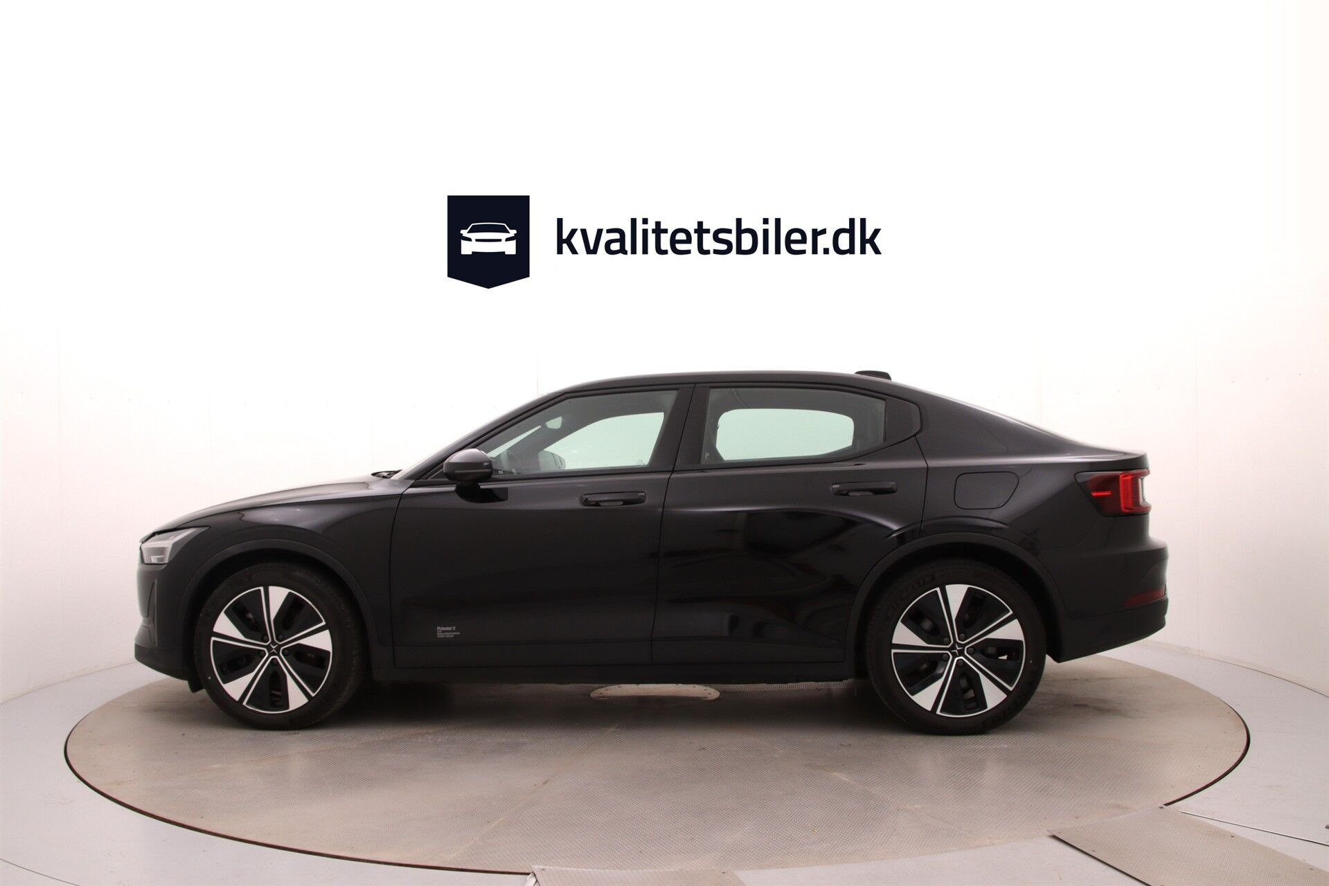 Sort Polestar 2 fra 2023