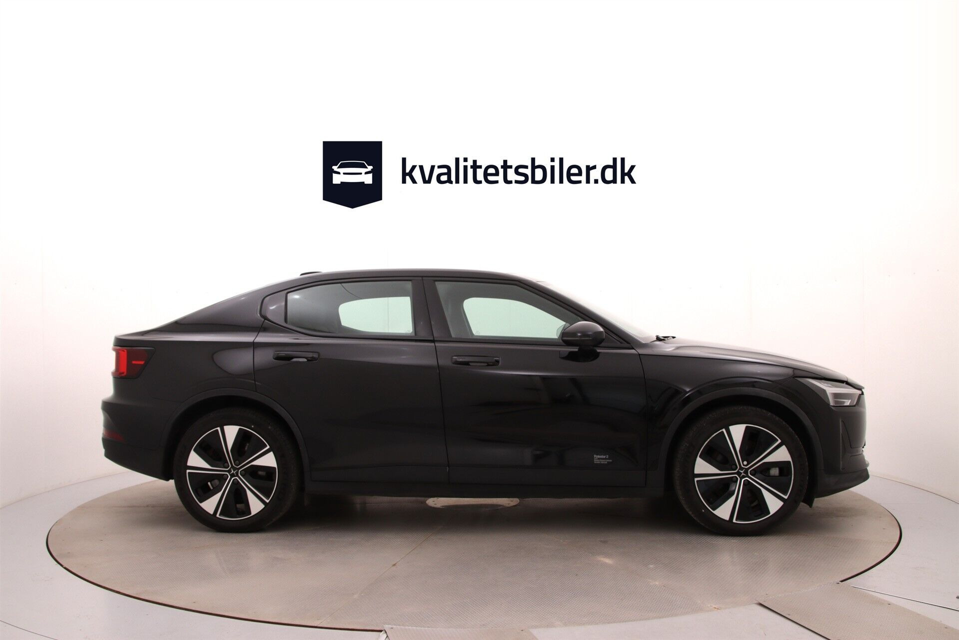 Sort Polestar 2 fra 2023