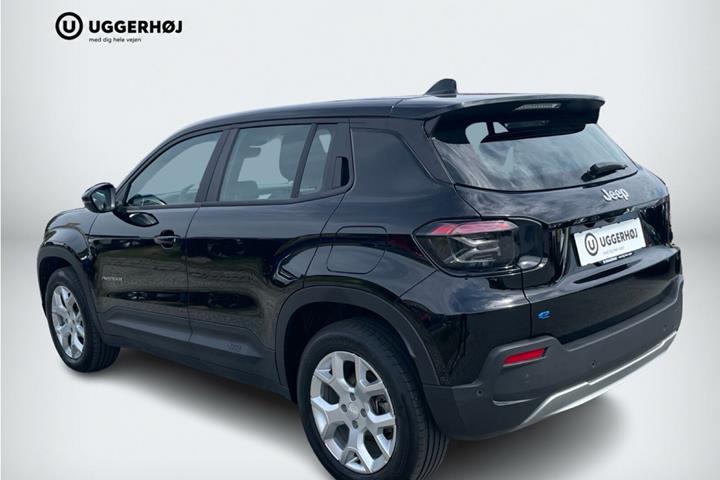 Sort Jeep Avenger fra 2025