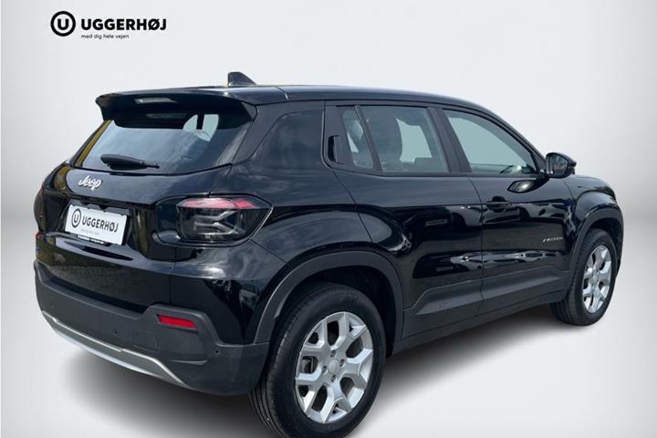 Sort Jeep Avenger fra 2025