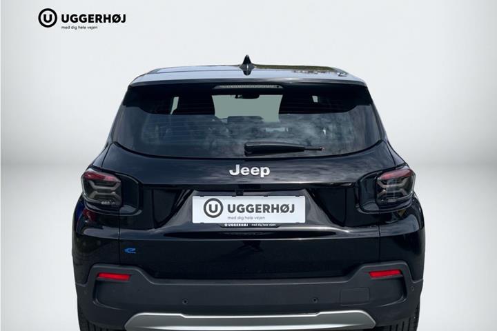 Sort Jeep Avenger fra 2025