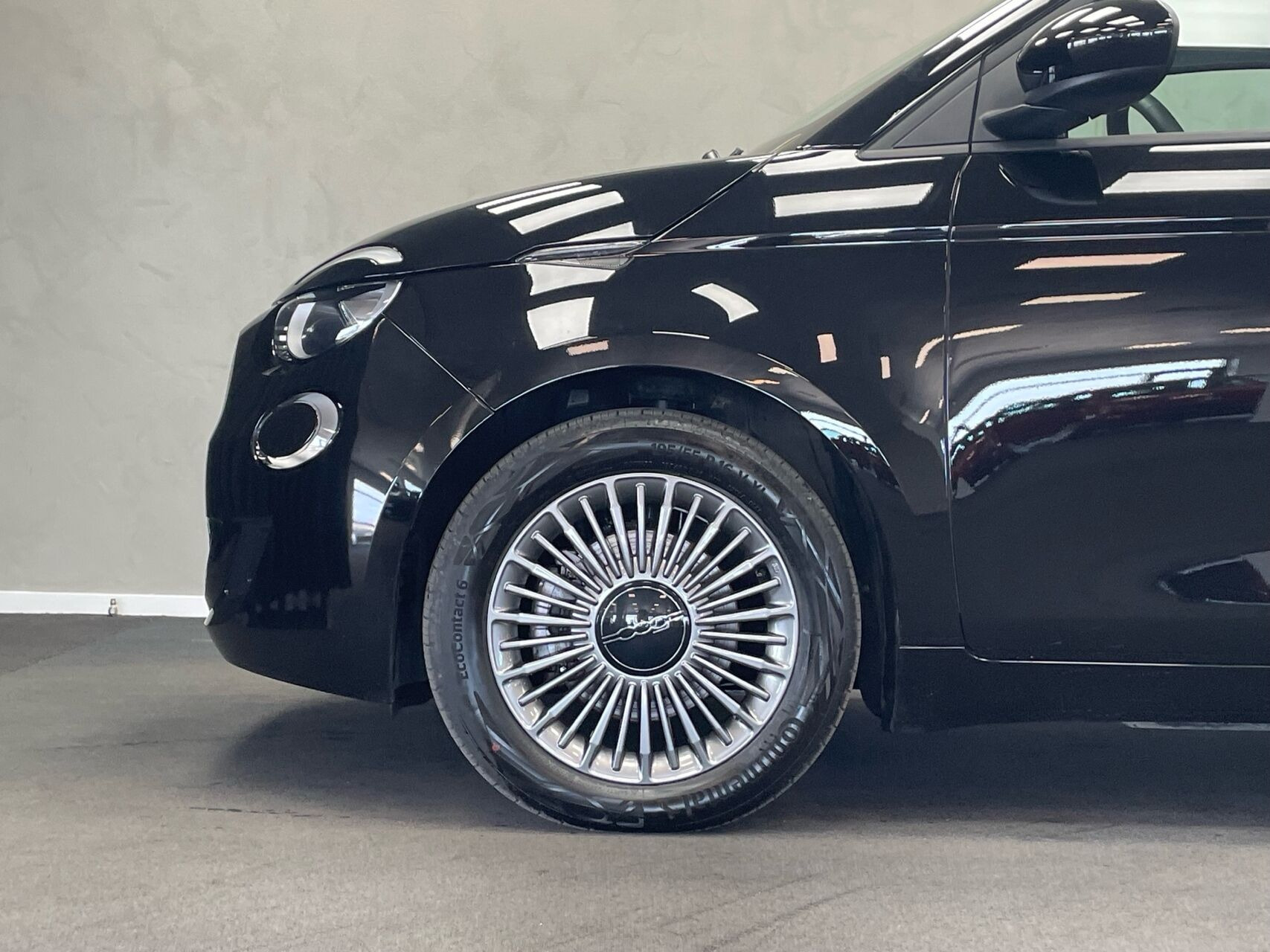 Sort Fiat 500e fra 2023