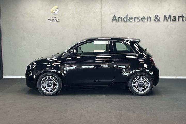 Sort Fiat 500e fra 2023