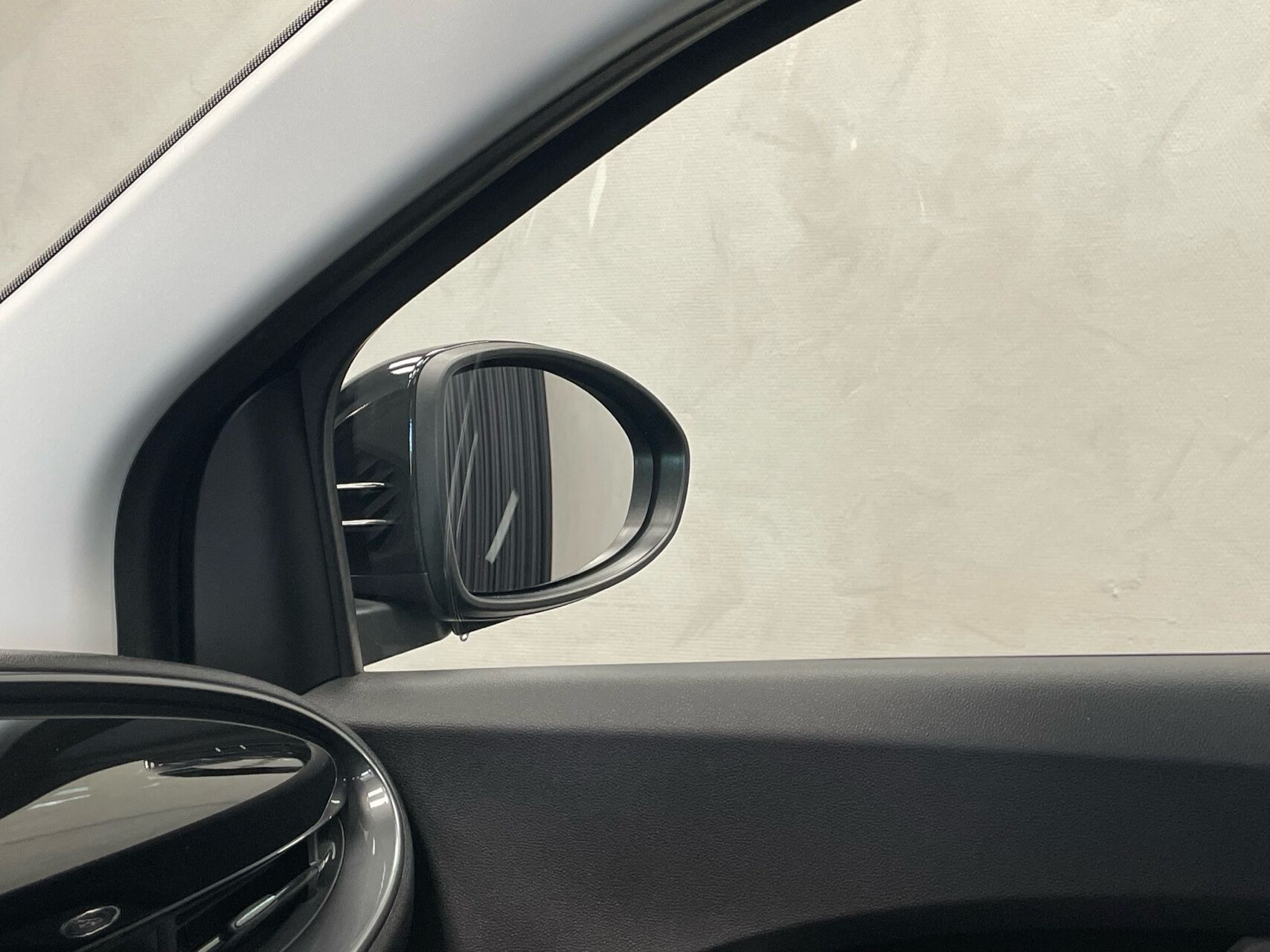 Sort Fiat 500e fra 2023