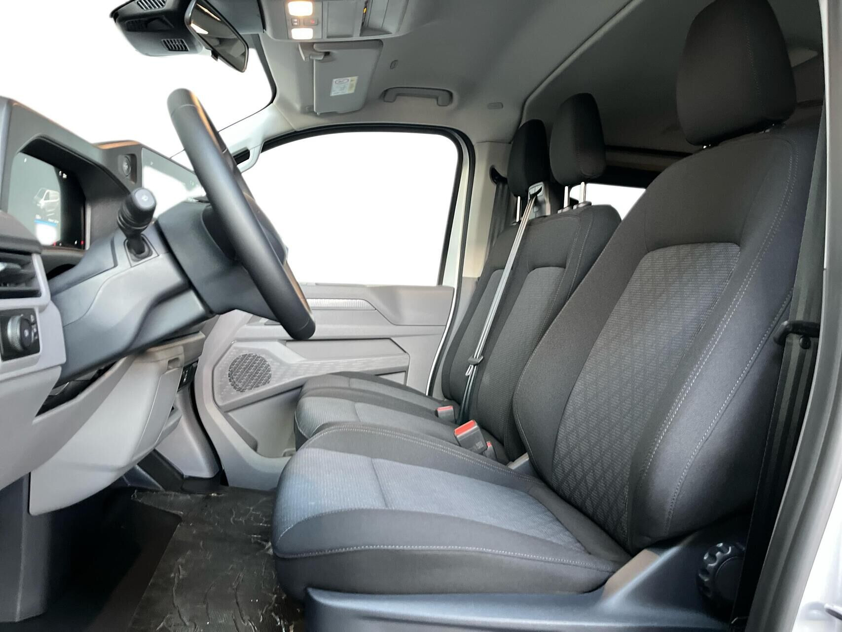 Grå VW e-Transporter fra 2026