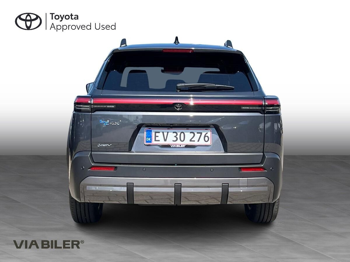 undefined Toyota bZ4X Touring fra 2026