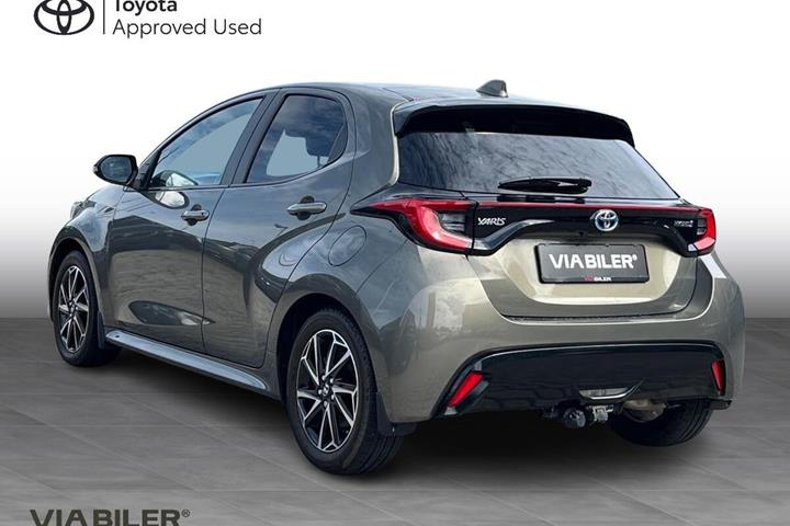 Bronze Toyota Yaris fra 2022