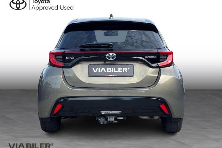 Bronze Toyota Yaris fra 2022
