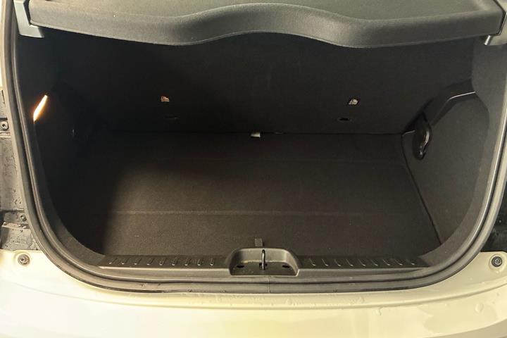 Hvid Fiat 500e fra 2023