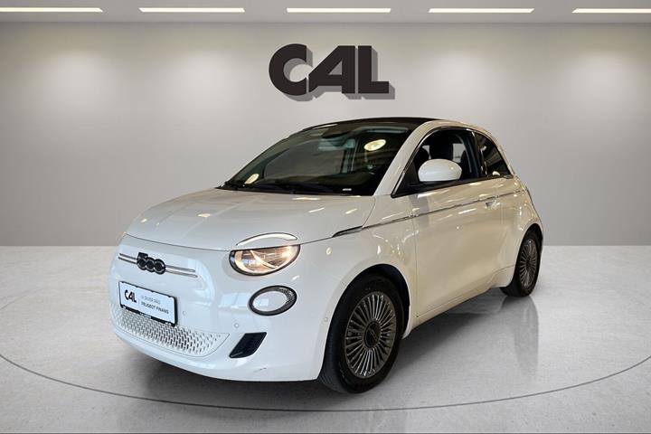Hvid Fiat 500e fra 2023
