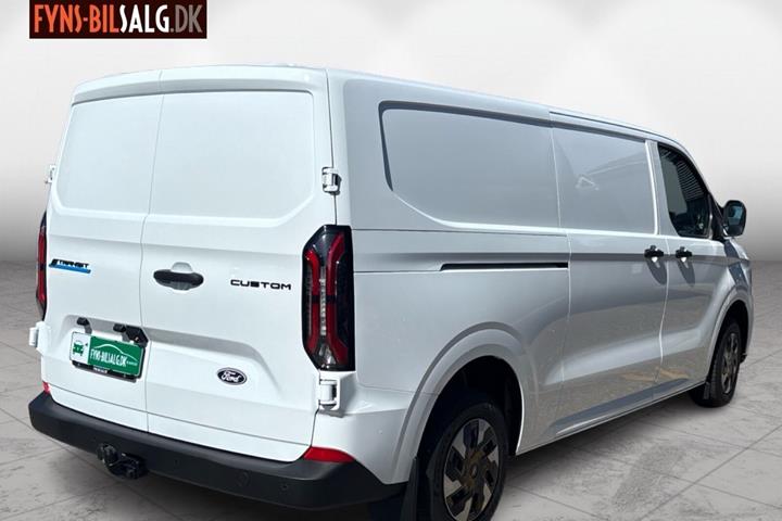 Hvid Ford E-Transit Custom fra 2025