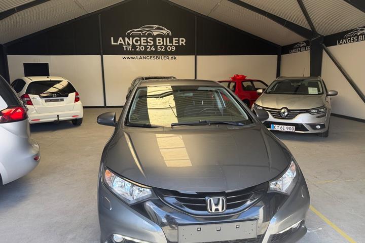 Grå Honda Civic fra 2014