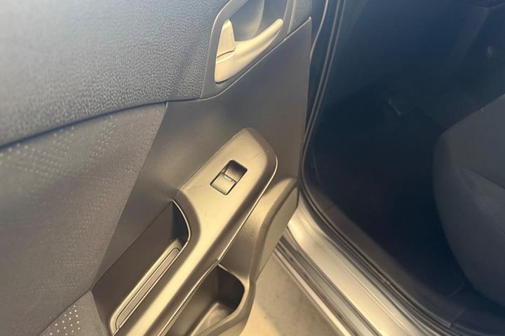 Grå Honda Civic fra 2014