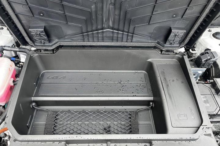 Hvid Kia Niro fra 2025