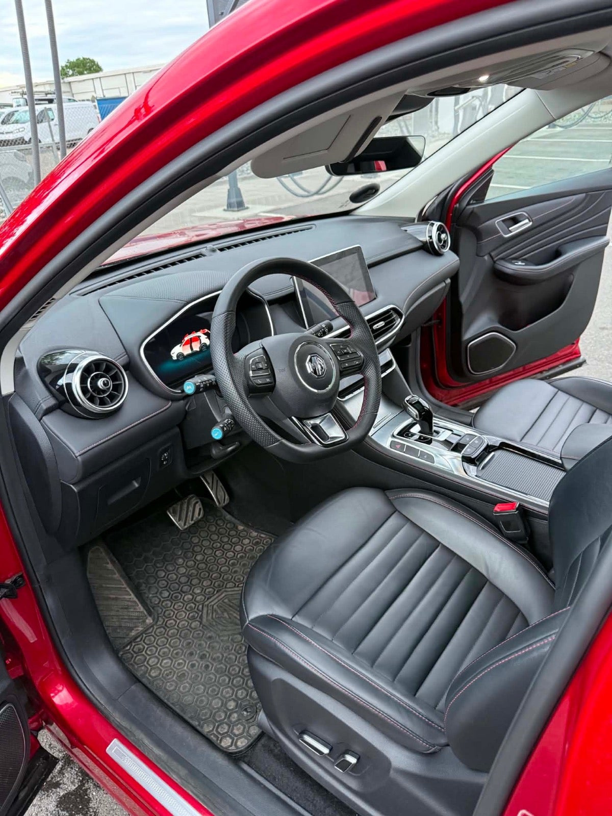 Rød MG EHS fra 2023