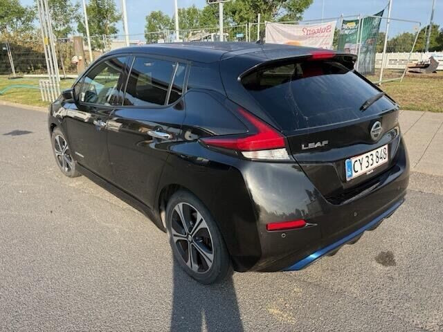 Sort Nissan Leaf fra 2018