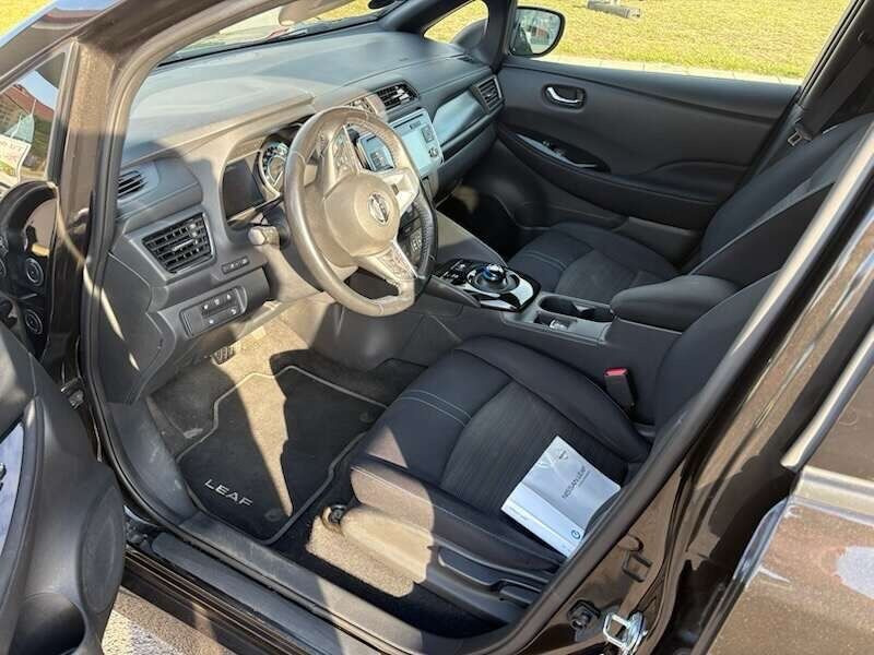 Sort Nissan Leaf fra 2018
